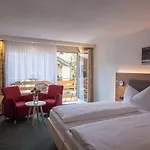 ホテル スイス 3*
