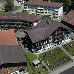 スイス 3*